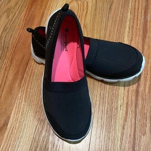 Champion sport shoes size 7
